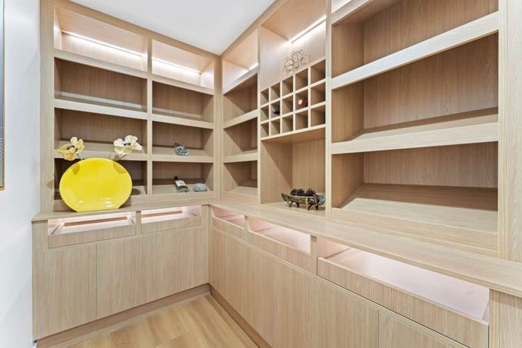 8 Barrel Crescent Swanson_15