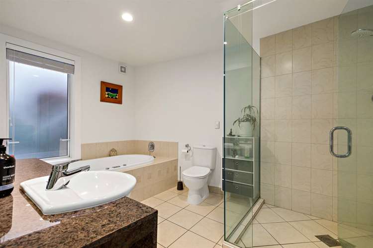 6 Miri Road Rothesay Bay_13