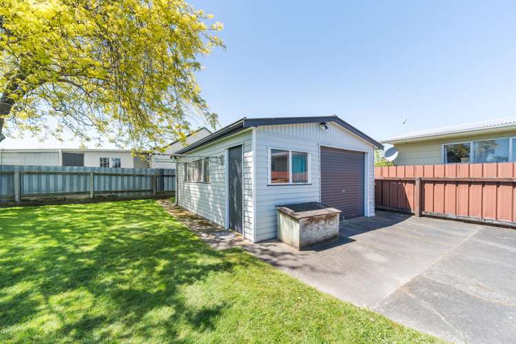 61 Lockhart Avenue Milson_23