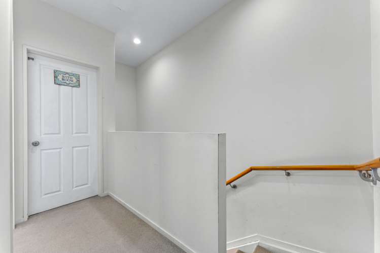 4/3 Hulme Place Henderson_17