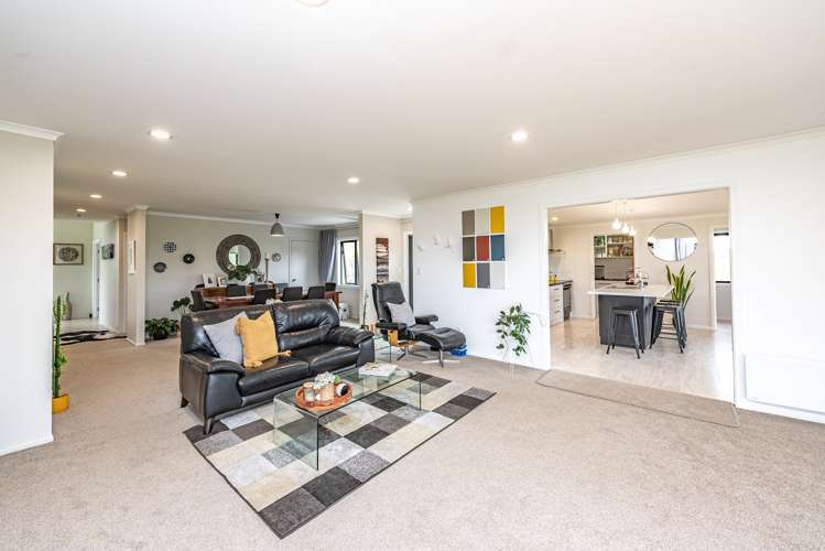 122a No 2 Line Okoia_5