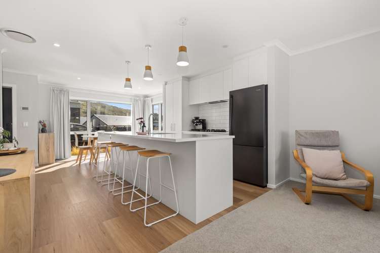 8 Hokioi Drive_3
