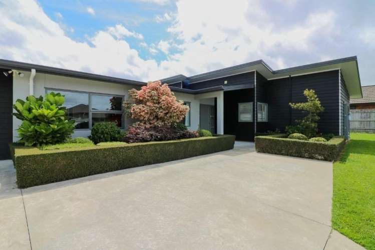 1 Medallion Court 2140_1