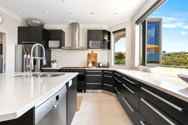 64 Balboa Drive 1719_3