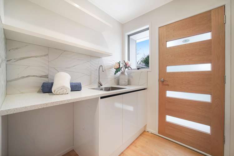 22 Adel Place Weymouth_10