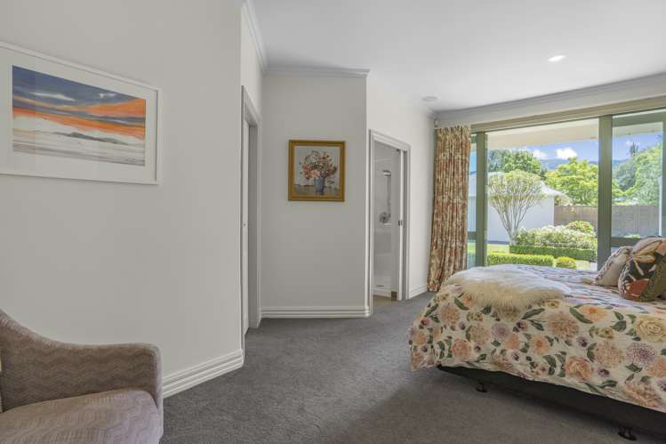 379 Fergusson Drive Heretaunga_16