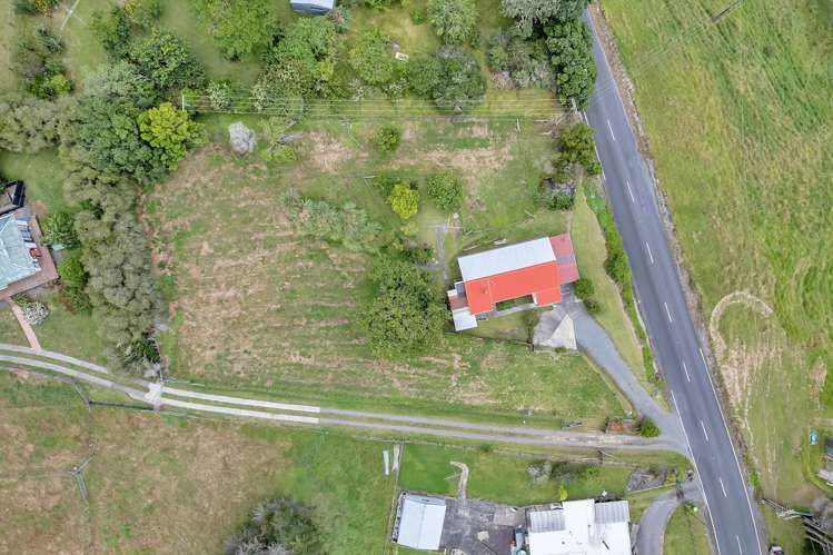 37 Valley View Road Otaika_12