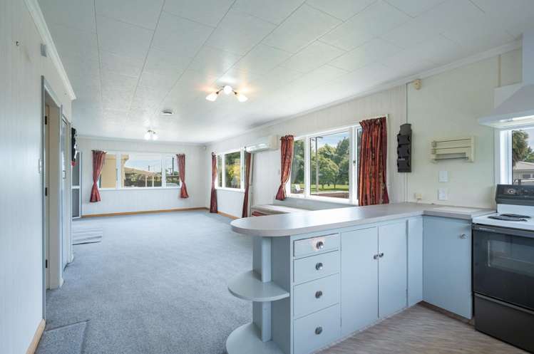 24 Manson Avenue Stoke_5