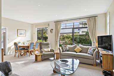 88B Waiatarua Road_2