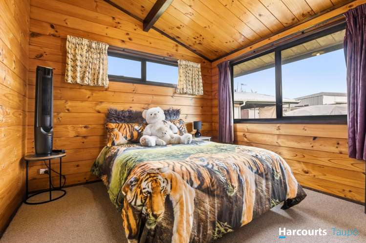 6 Newberry Place Richmond Heights_15