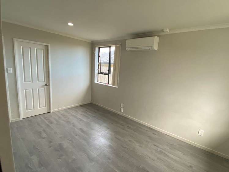 166 Keri Vista Rise Papakura_4