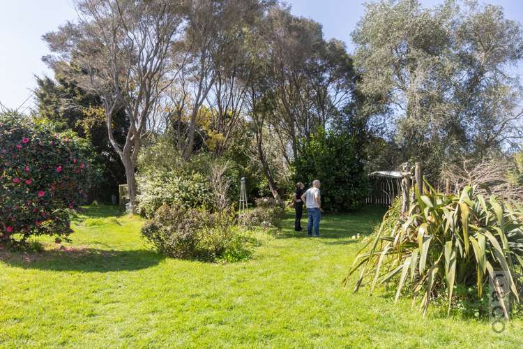 9 Elliot Street Riverhead_16