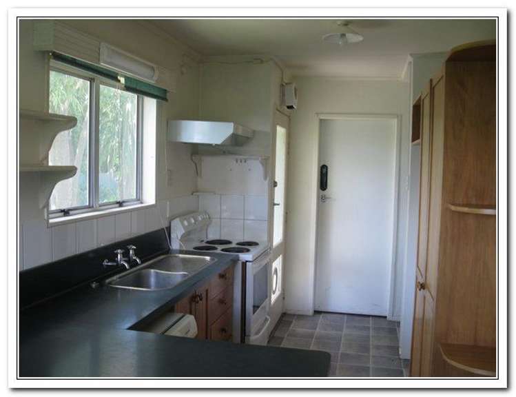 5 Leeds Place Solway_5