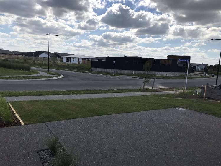 11 Awatira Drive Papamoa_1