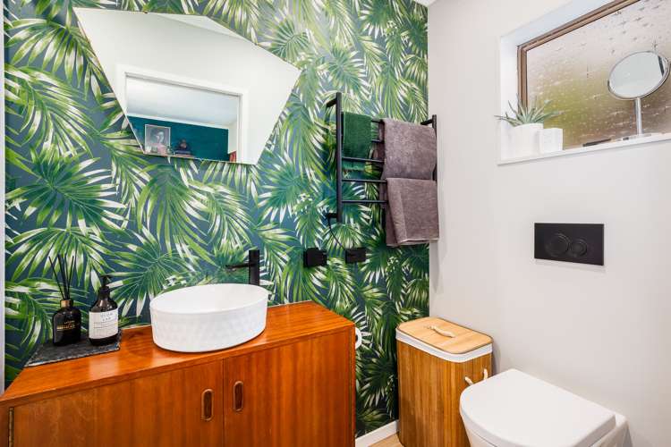 2 Pohue Grove Stokes Valley_18