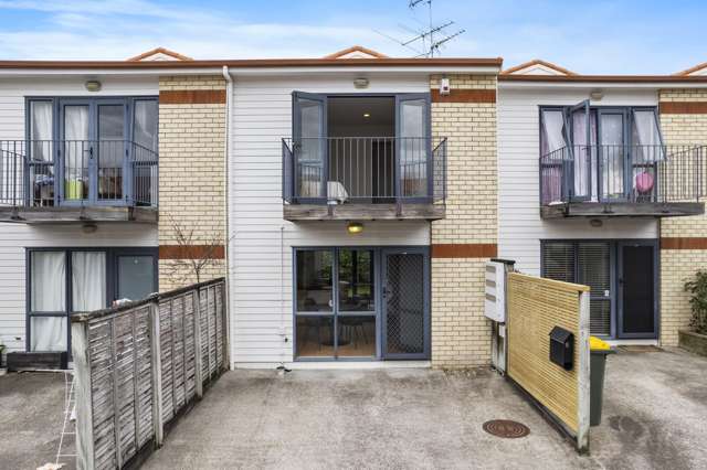 6/3 Ambrico Place New Lynn_4