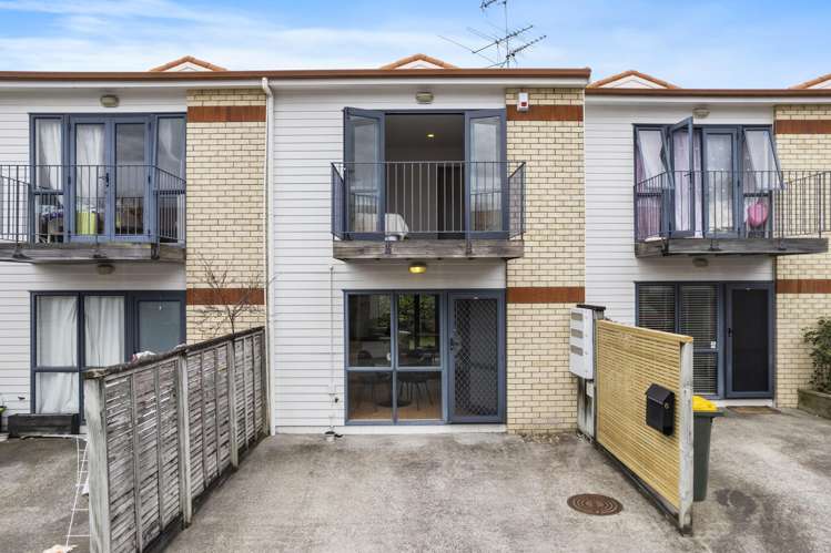 6/3 Ambrico Place New Lynn_3