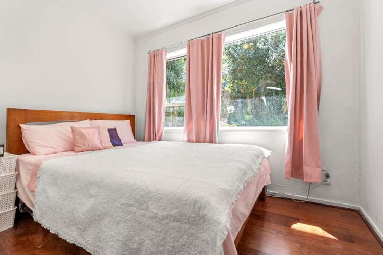 2/30 King Richard Place Browns Bay_6