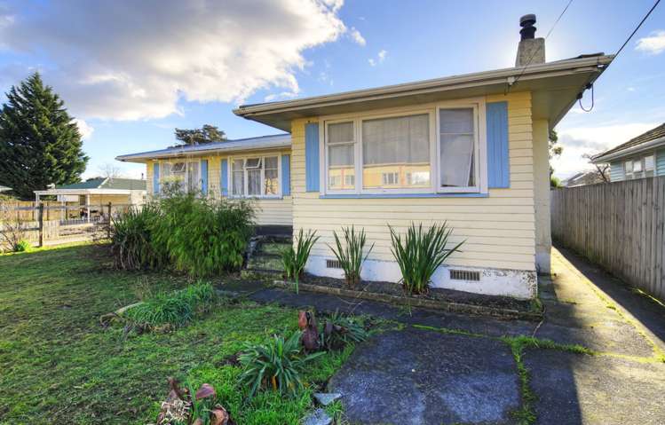 5 Cameron Crescent Masterton_12