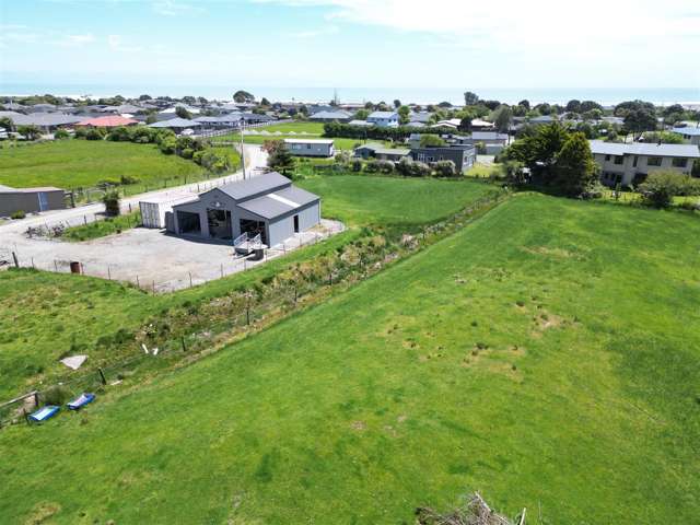 133 Coulson Road Paroa_3