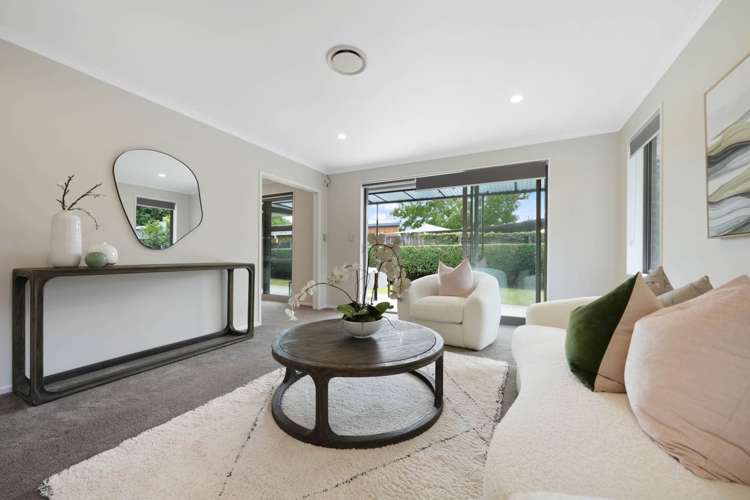 12 Isobel Road Greenhithe_3