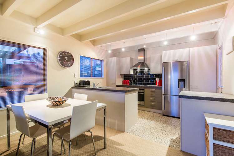 3/45a Pleasant Street Onehunga_8