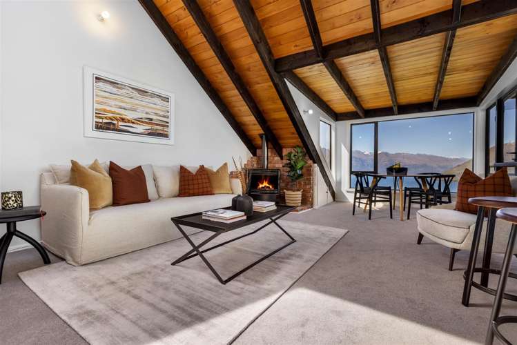 138b Wynyard Crescent Fernhill/Sunshine Bay_7