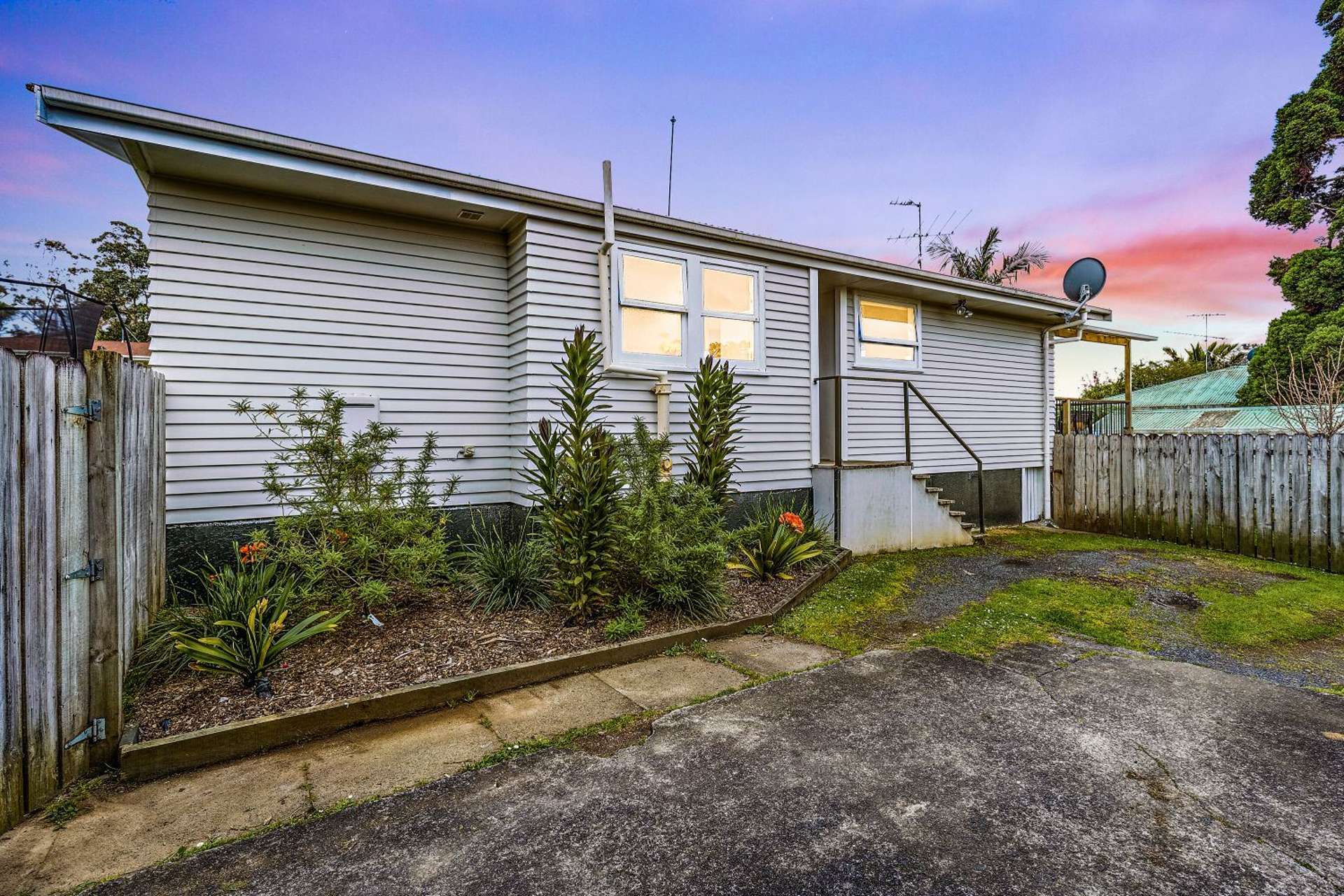 33 Meilland Place Glen Eden_0