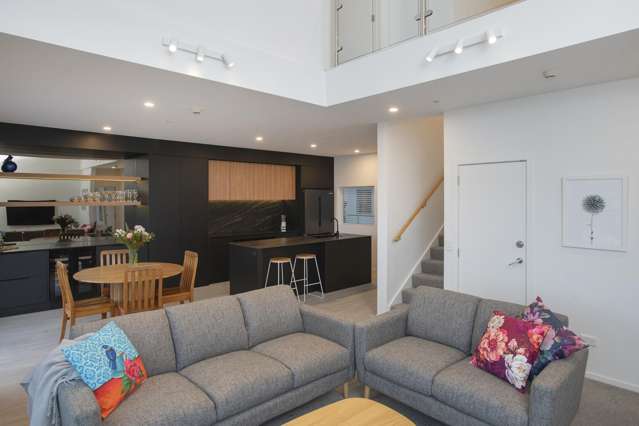 404/4 Reads Quay, Marinaview Gisborne_1