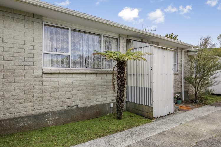 186C Wellington Road Wainuiomata_11