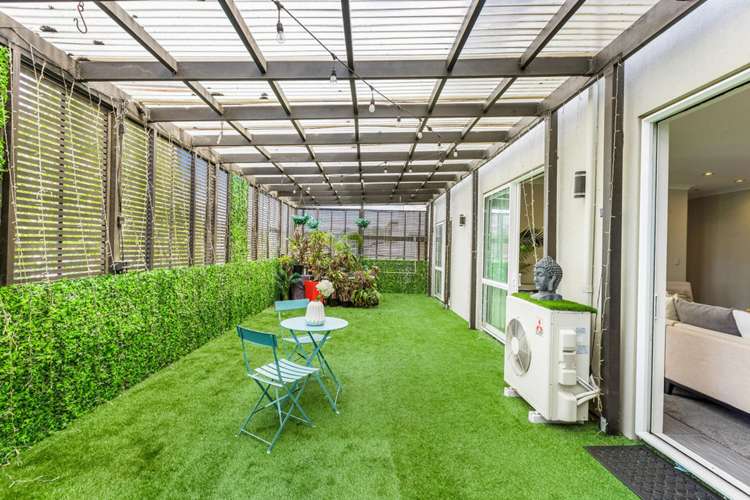 8 Andy Crescent Flat Bush_8