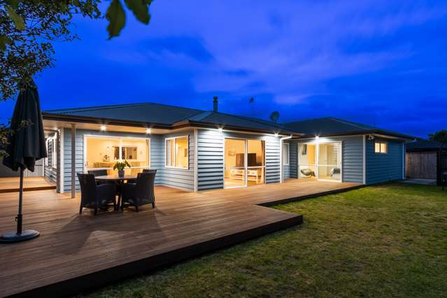 7 Simpson Crescent Raumati Beach_1