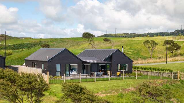 15 Ruruhi Street Raglan_2