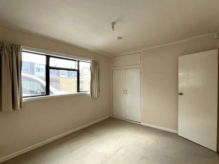 16 Arney Road Ranui_13