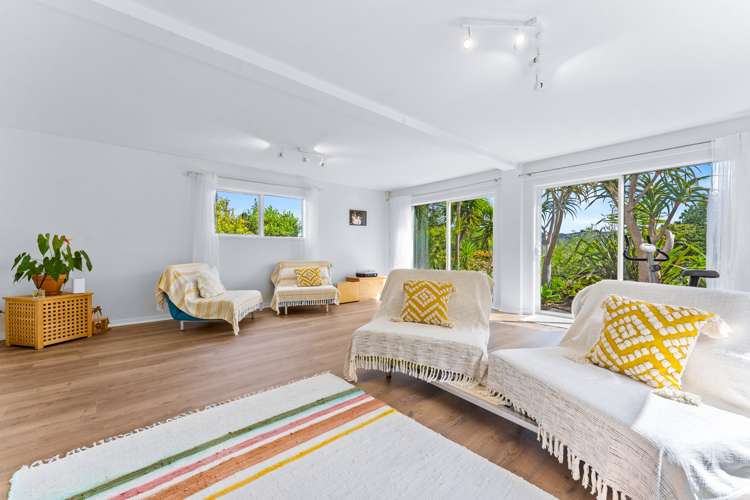 532 Beach Road Murrays Bay_8