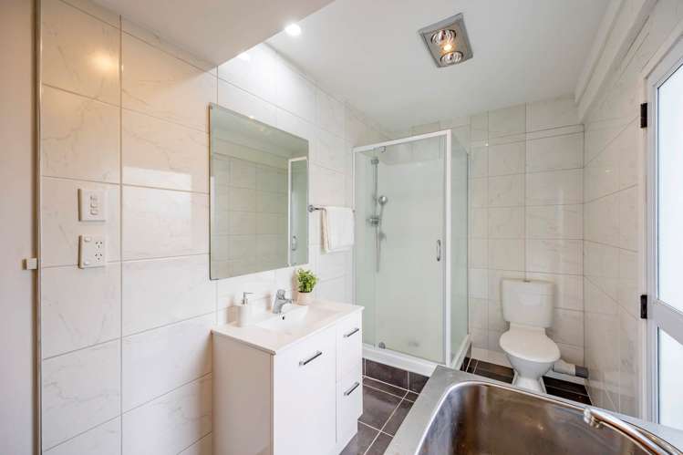 19 Catton Crescent Mt Roskill_14