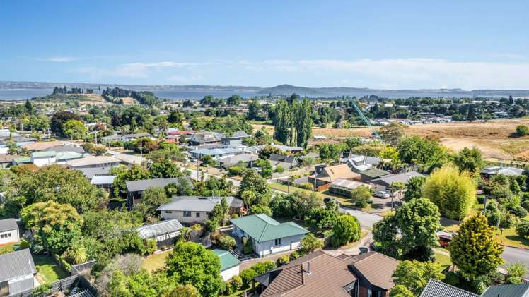 29 McKenzie Road Owhata_18