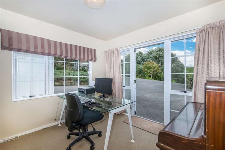 49 Lloyd Drive Wainui_19