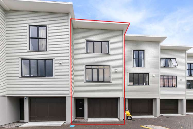 22/17 Lyon Avenue Mount Albert_0