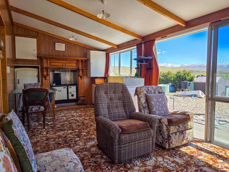 Hut 38 217 Lake Alexandrina South Road Lake Tekapo_2