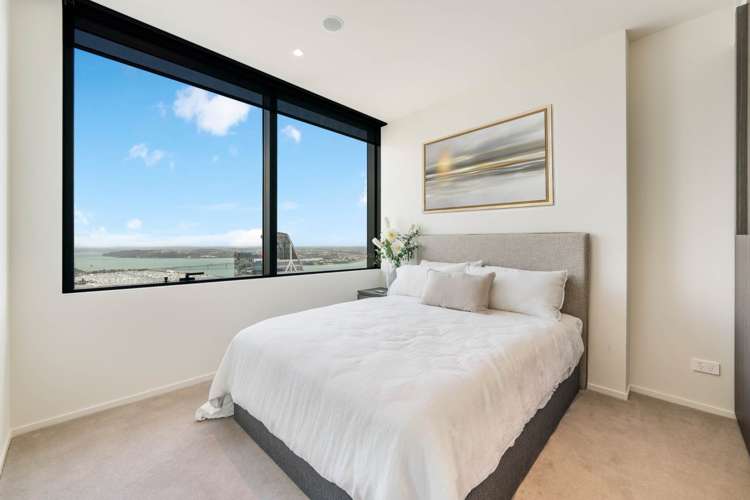 5203/10 Commerce Street City Centre_23