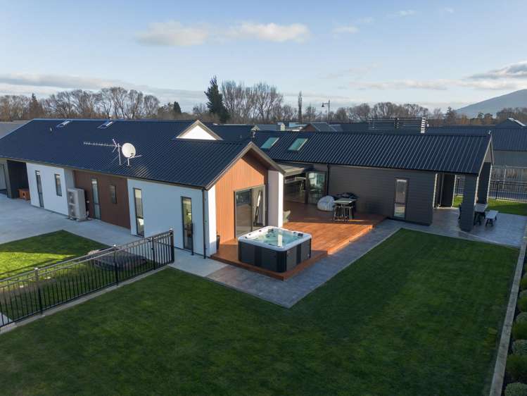 16 Three Kings Court Outram_30