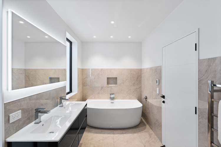 6 Whiterock Lane Richmond Hill_15