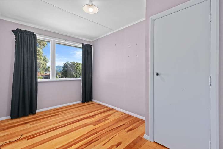 64 Astrolabe Street Cannons Creek_12