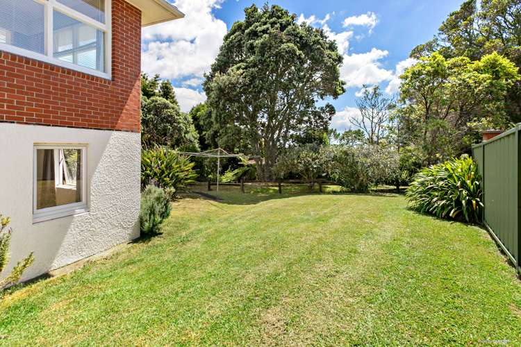 92 Pleasant Road Titirangi_18