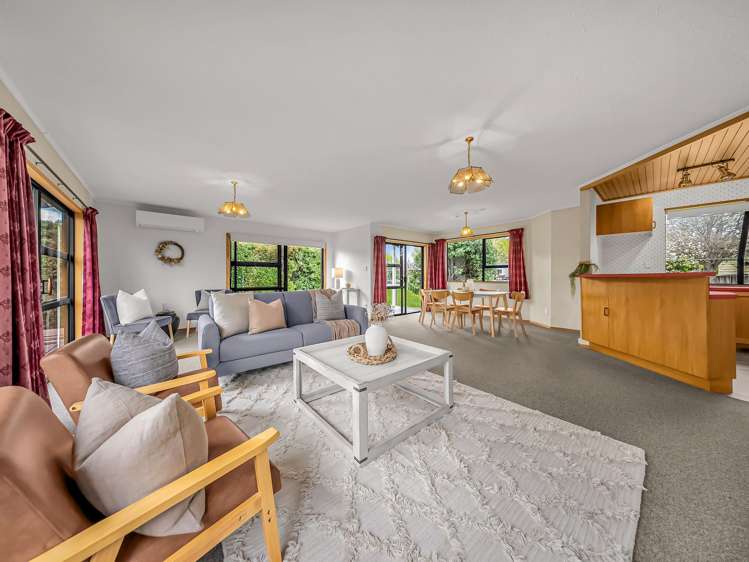 16 Donald Ross Place Te Anau_5