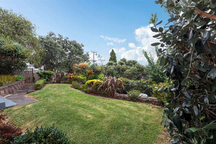 5 Keystone Avenue Mount Roskill_17