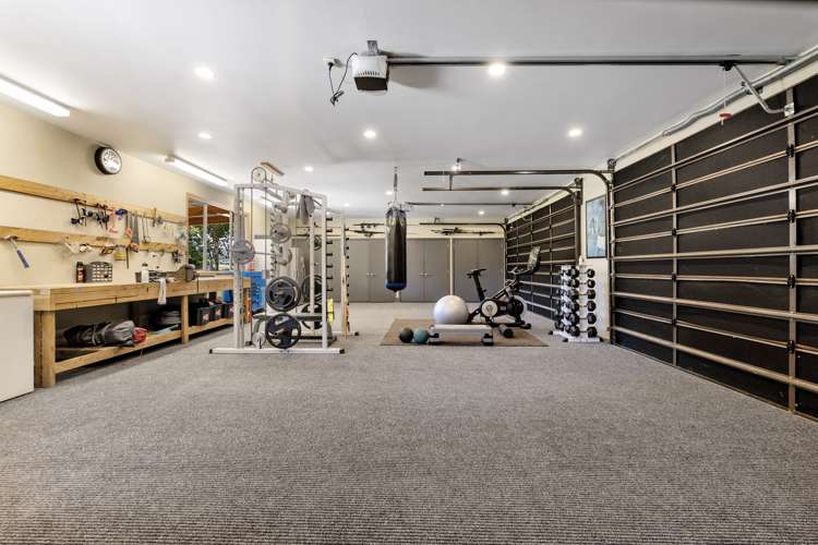 66 Porterfield Road Whitford_30