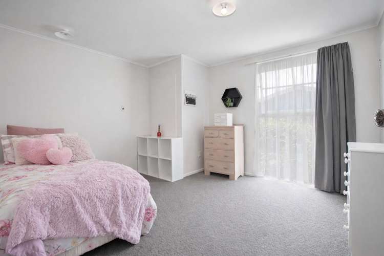 186 California Drive Totara Park_22