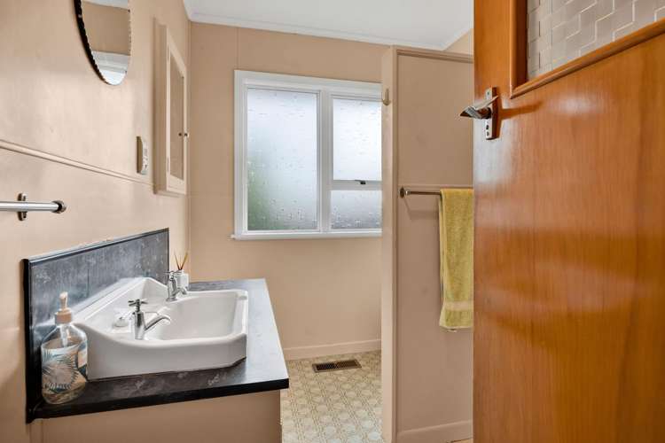 33 Whitcombe Road Opunake_21